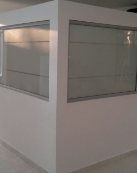 division-en-drywall-y-aluminio-oficinas-ideal-01