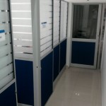 division-en-pano-y-aluminio-oficinas-ideal-02